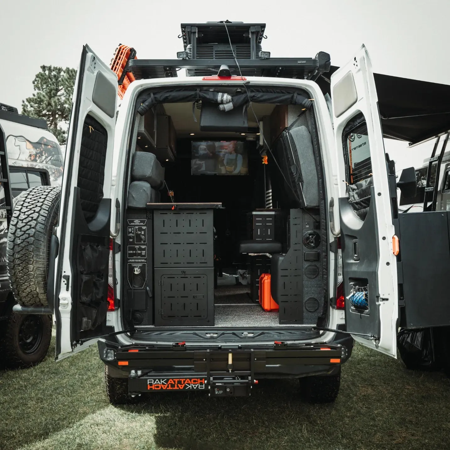 GSS™ Pro - Garage Storage System For The Storyteller Mode with Gear Wall / Seating