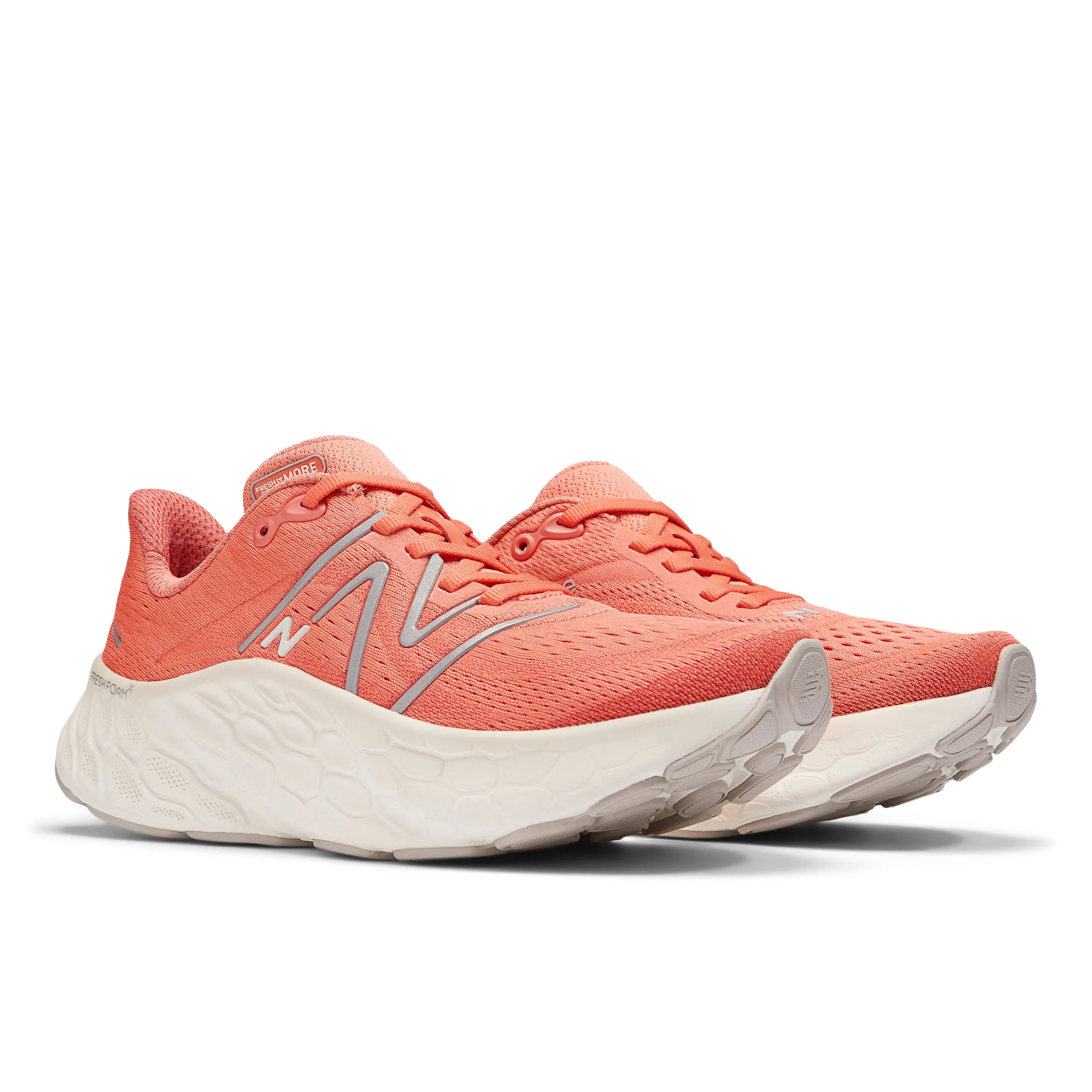 NEW BALANCE More v4
